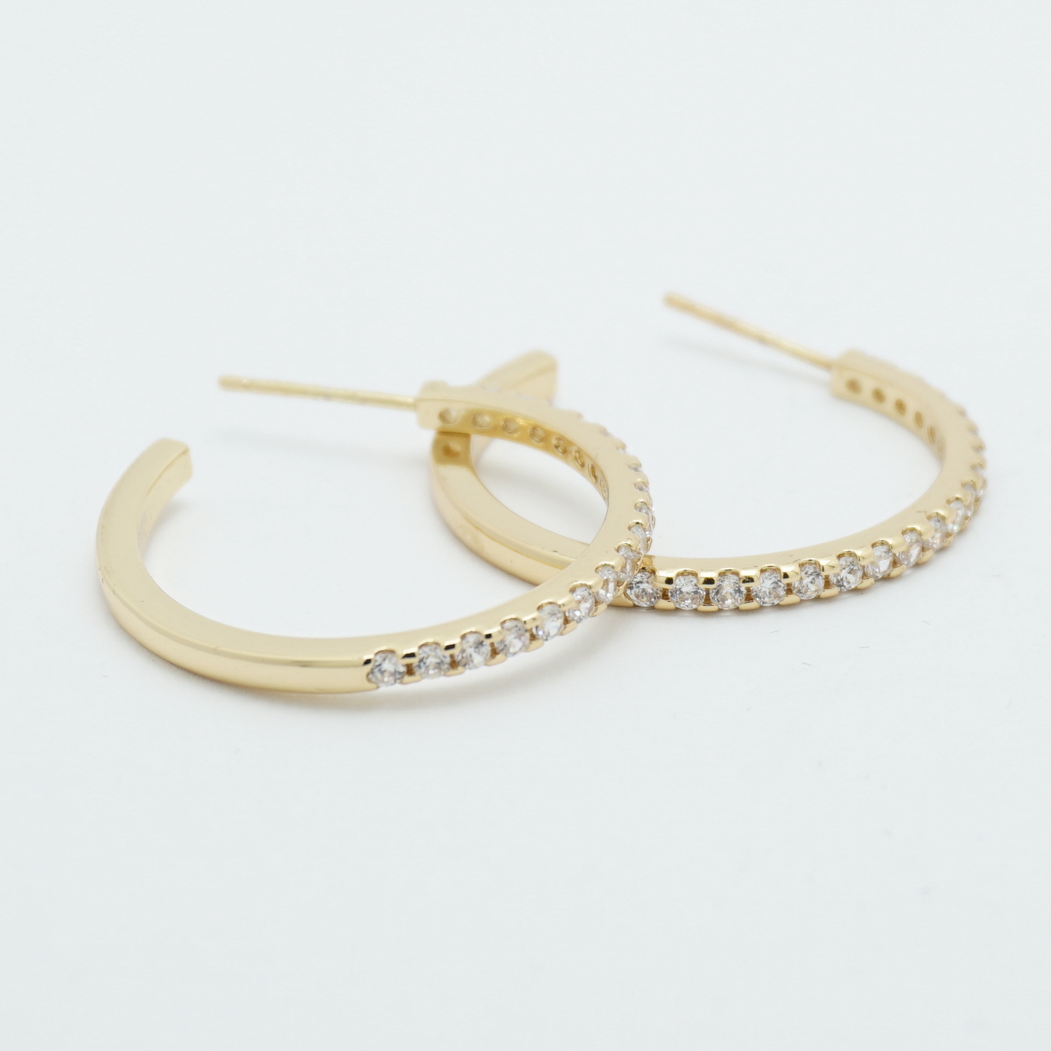 Skinny Crystal Hoop Earrings Medium in Gold