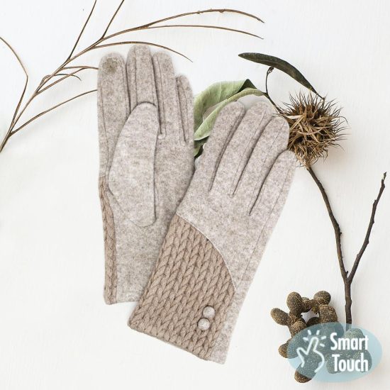 Smart Gloves with Cable Detail in the color Beige