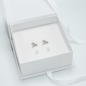 Reindeer and Pearl Earrings Set